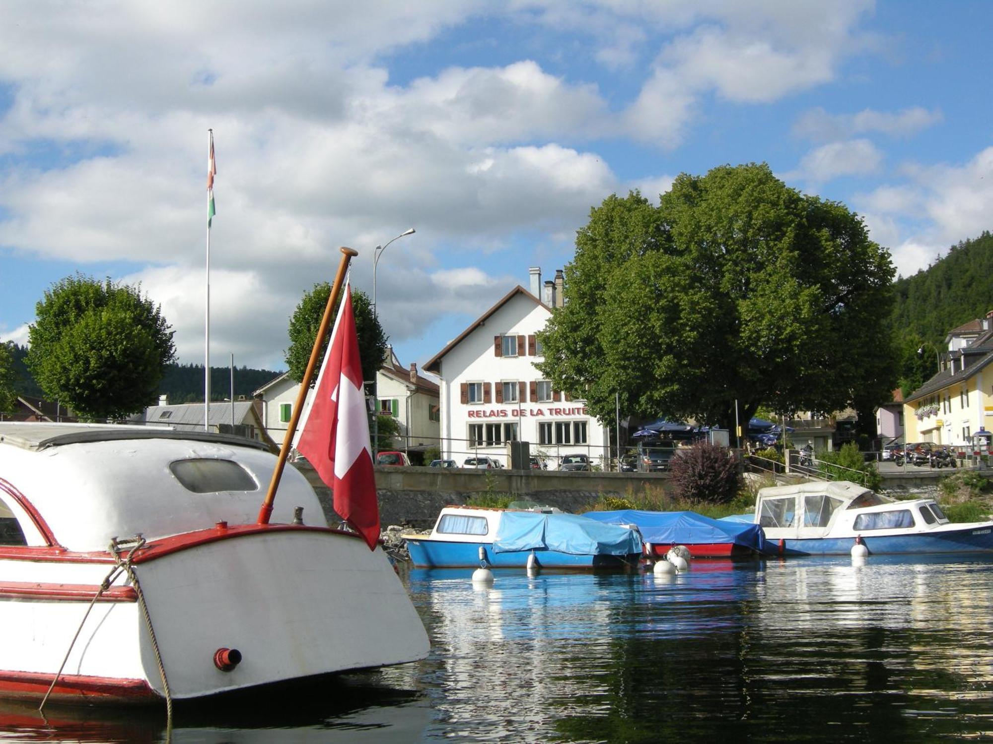 Hotel De La Truite & Spa Le Petit Nautilus Le Pont Exterior foto
